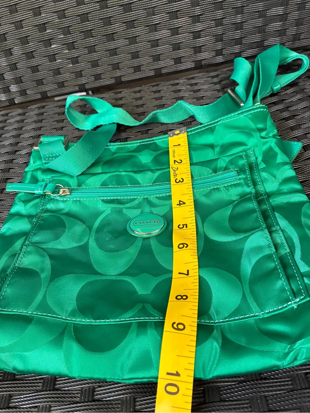 Coach Green Signature Crossbody Bag with Logo Accent - Picture 4 of 12